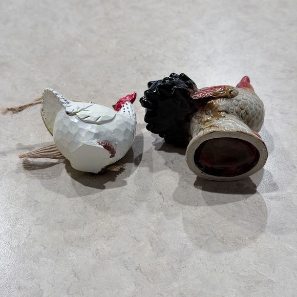 Rustic Rooster and Hen Figurines - Picture 8 of 8
